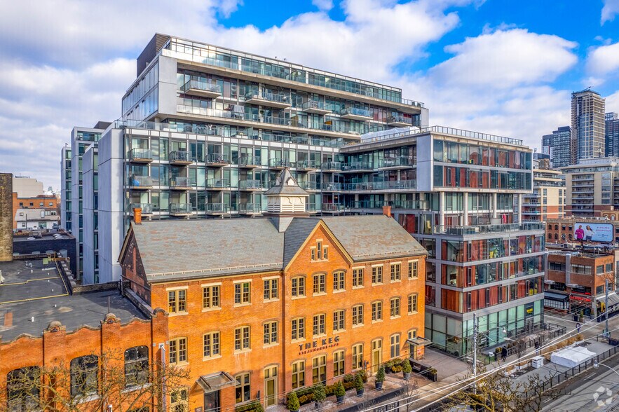 560 King St W, Toronto, ON for sale - Primary Photo - Image 1 of 1
