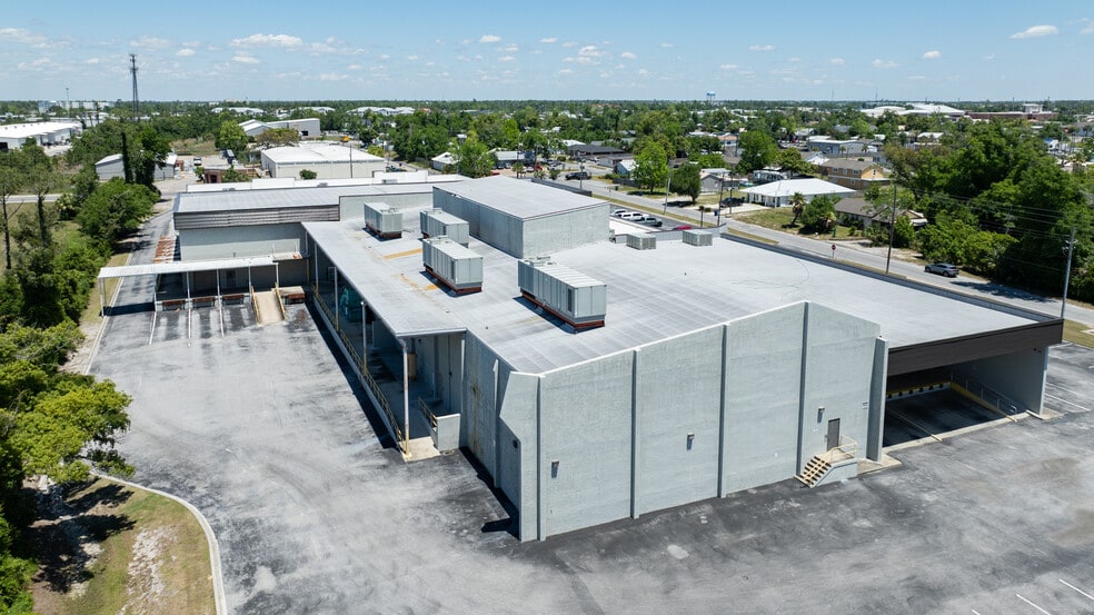 501 W 11th St, Panama City, FL for lease - Building Photo - Image 2 of 13