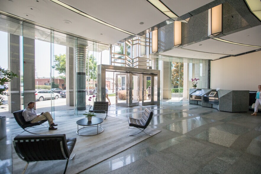 11400 W Olympic Blvd, Los Angeles, CA à louer - Photo intérieure - Image 3 de 9