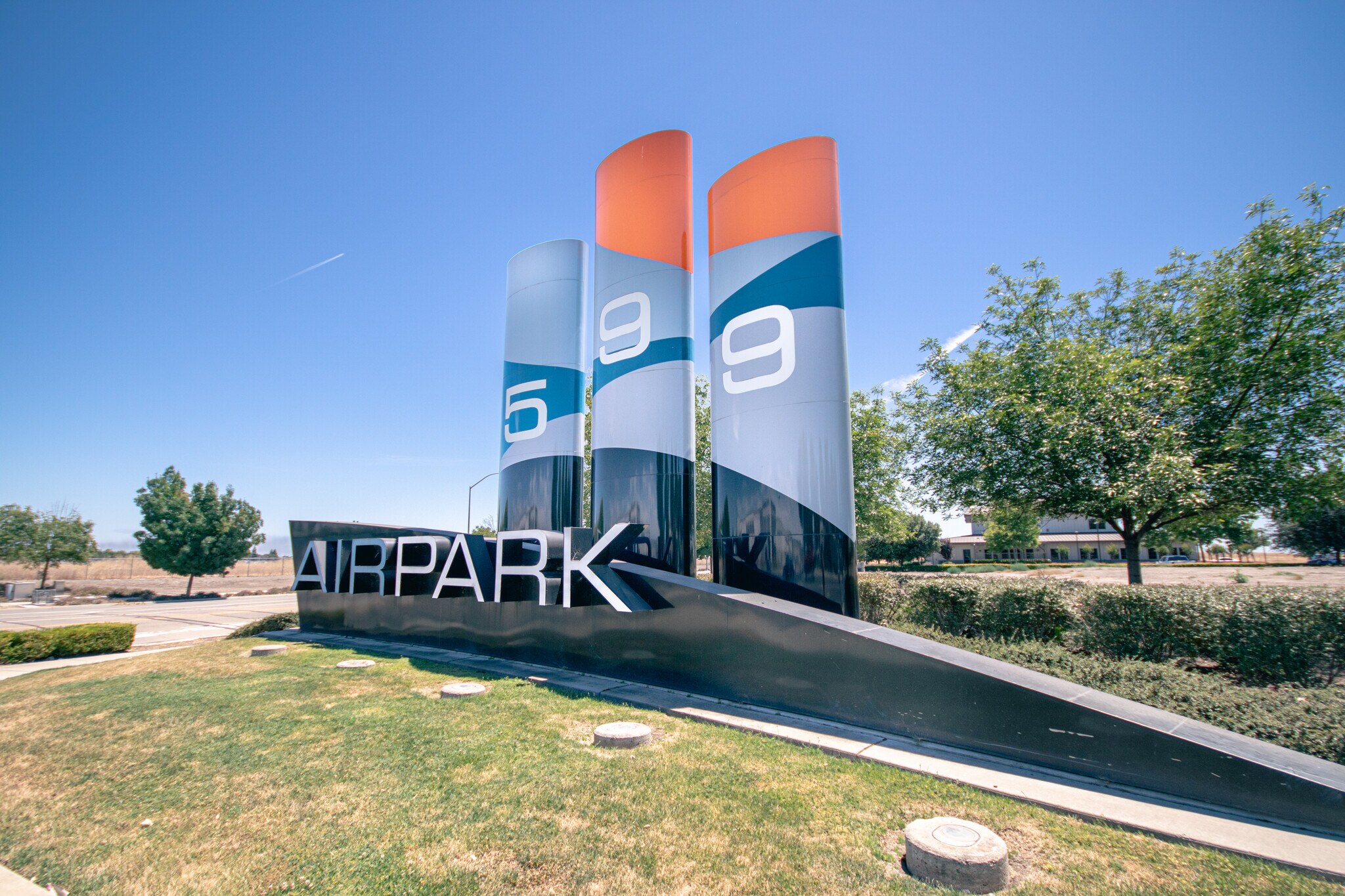 Arch Airport Rd, Stockton, CA à louer Photo du bâtiment- Image 1 de 8