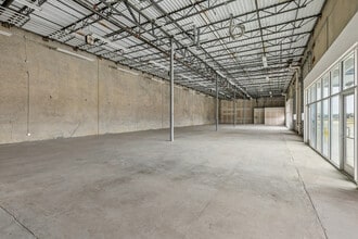 550 W Round Grove Rd, Lewisville, TX à louer Photo intérieure- Image 1 de 6