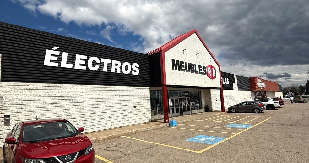 4000-4300 Boul Des Récollets, Trois-Rivières, QC à louer - Photo du bâtiment - Image 3 de 3