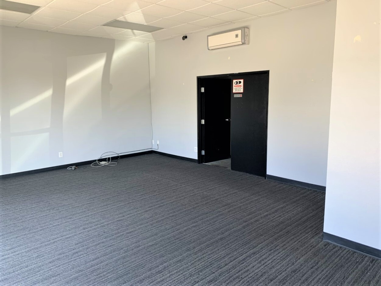 2350-2384 E Orangethorpe Ave, Anaheim, CA for lease Building Photo- Image 1 of 1