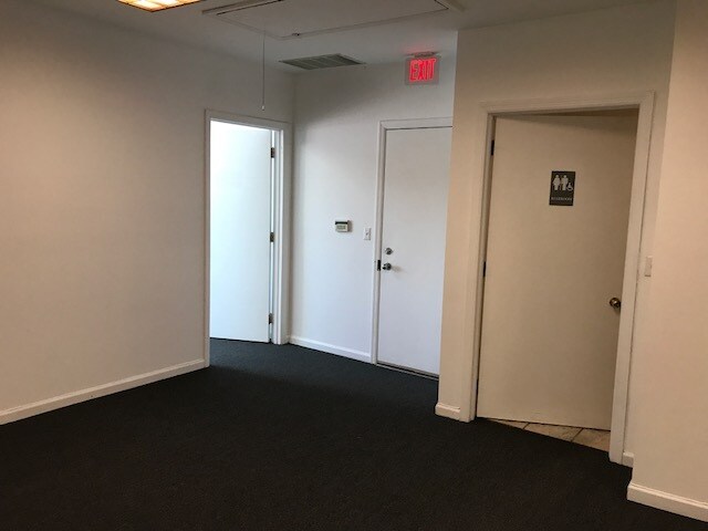 165 State St, Hackensack, NJ à louer - Photo du bâtiment - Image 2 de 7