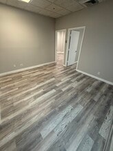 1201 US Highway 1, North Palm Beach, FL à louer Photo intérieure- Image 2 de 4