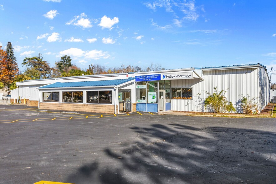 3 Geddes Street Ext, Holley, NY à vendre - Photo du bâtiment - Image 2 de 44