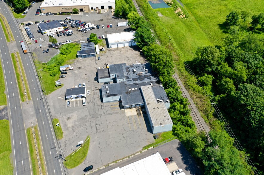 1510 John Fitch Blvd, South Windsor, CT for lease - Building Photo - Image 3 of 32