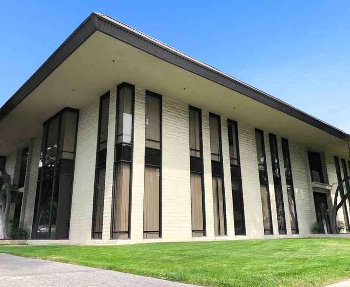 1500 E Hamilton Ave, Campbell, CA à louer - Photo du bâtiment - Image 1 de 5