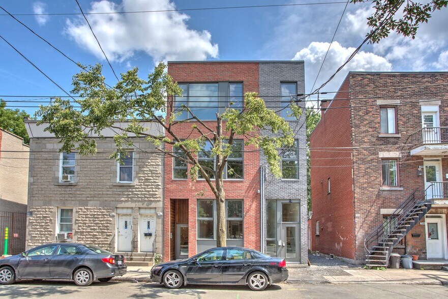 2356-2360 Rue Logan, Montréal, QC for sale - Building Photo - Image 2 of 3