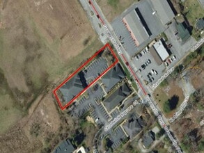 120 Chadwick Square Ct, Hendersonville, NC - AERIAL  map view