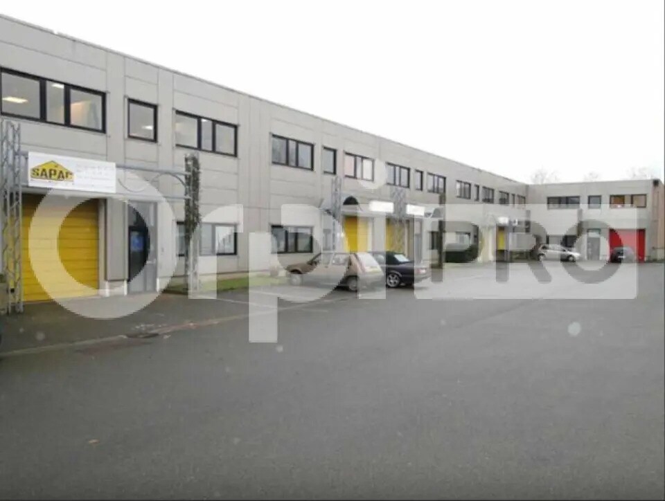 Flex in Bondoufle for lease Building Photo- Image 1 of 5