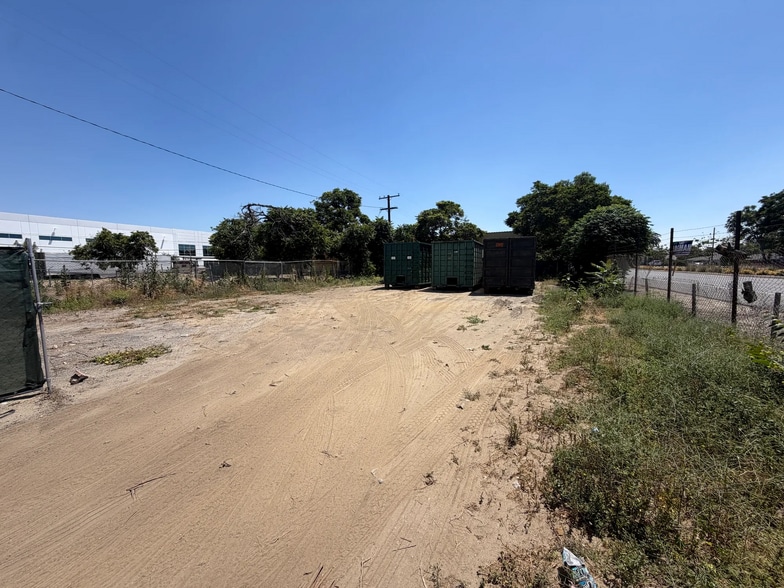 815 S Caldwell Ave, Ontario, CA for sale - Building Photo - Image 2 of 7
