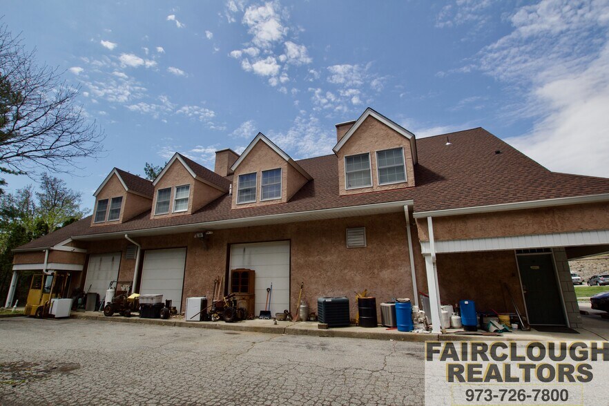 56 E Main St, Sussex, NJ à vendre - Photo du bâtiment - Image 3 de 17