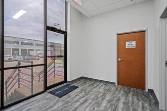 756 Port America Pl, Grapevine, TX for lease Interior Photo- Image 1 of 8