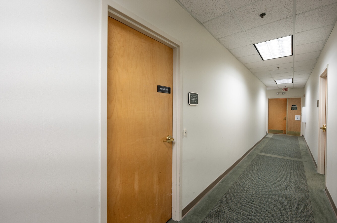 610 Jones Ferry Rd, Carrboro, NC 27510 - Unité 205 -  - Photo intérieure - Image 1 of 19