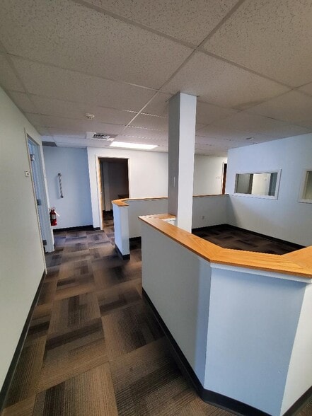 279 New Britain Rd, Berlin, CT for lease - Interior Photo - Image 2 of 10