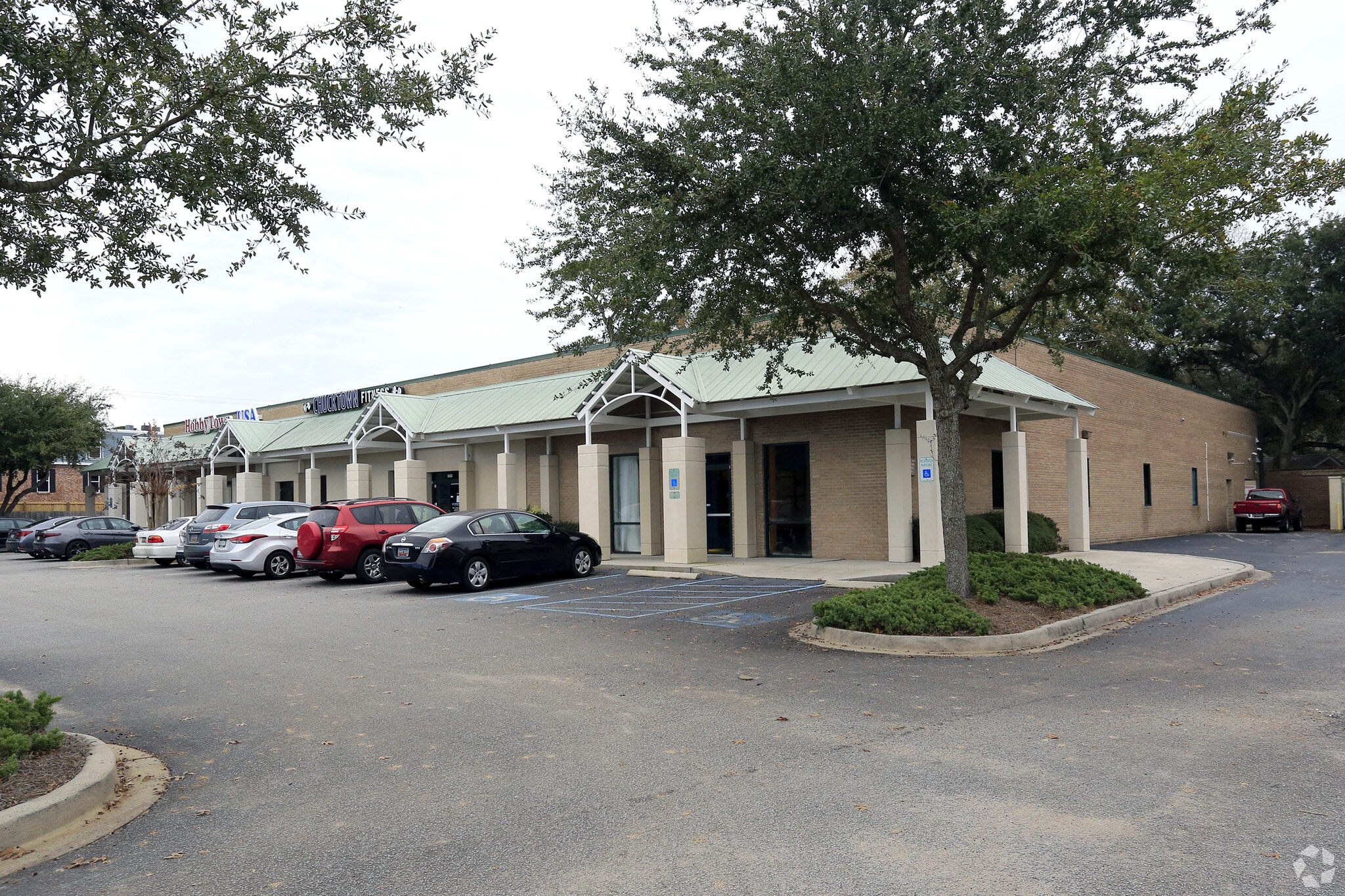 1559-1563 Sam Rittenberg Blvd, Charleston, SC for lease Primary Photo- Image 1 of 9