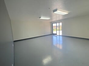 122 N 1800 W, Lindon, UT for lease Interior Photo- Image 2 of 4