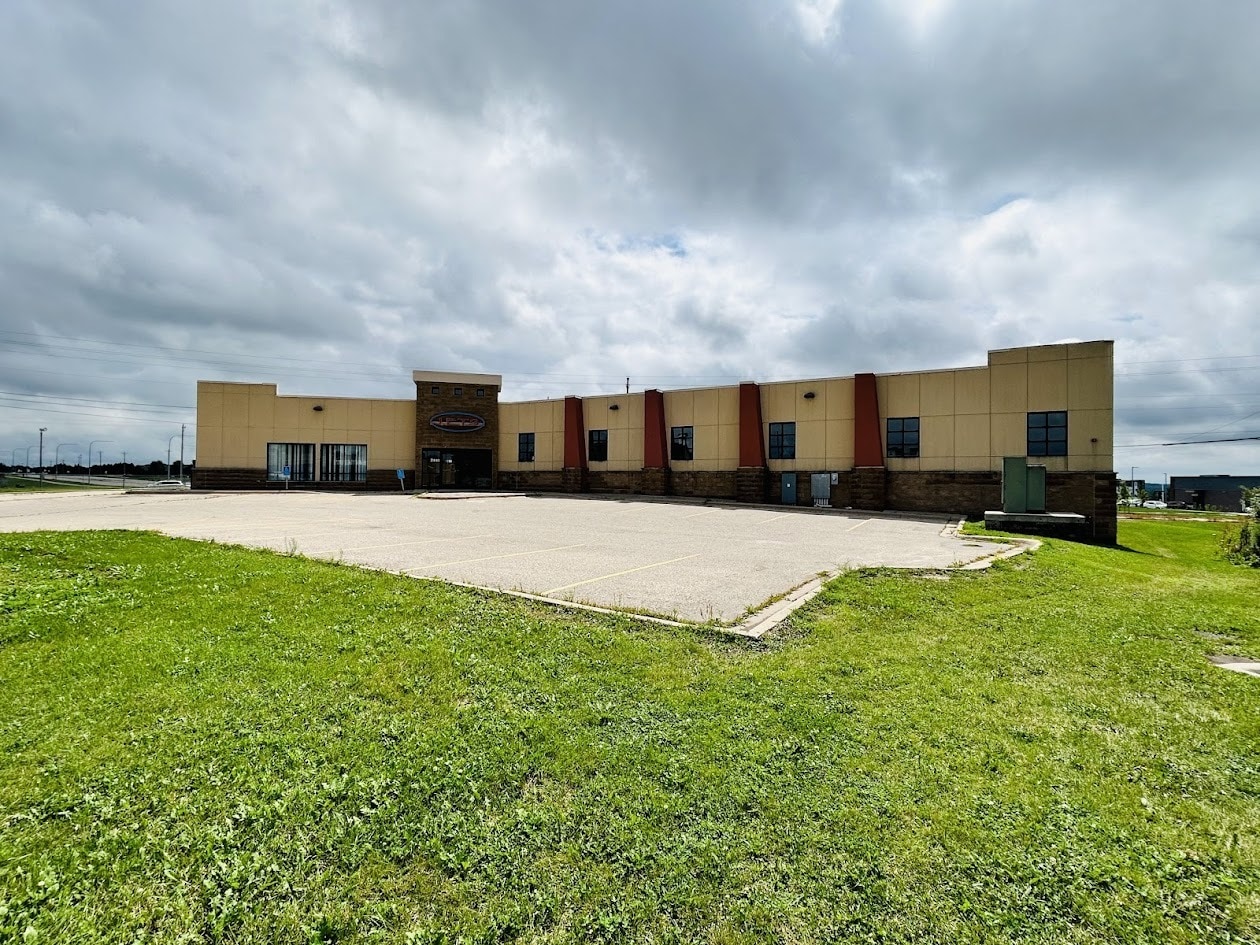 2440 Clare Ln Ne, Rochester, MN for lease Primary Photo- Image 1 of 58