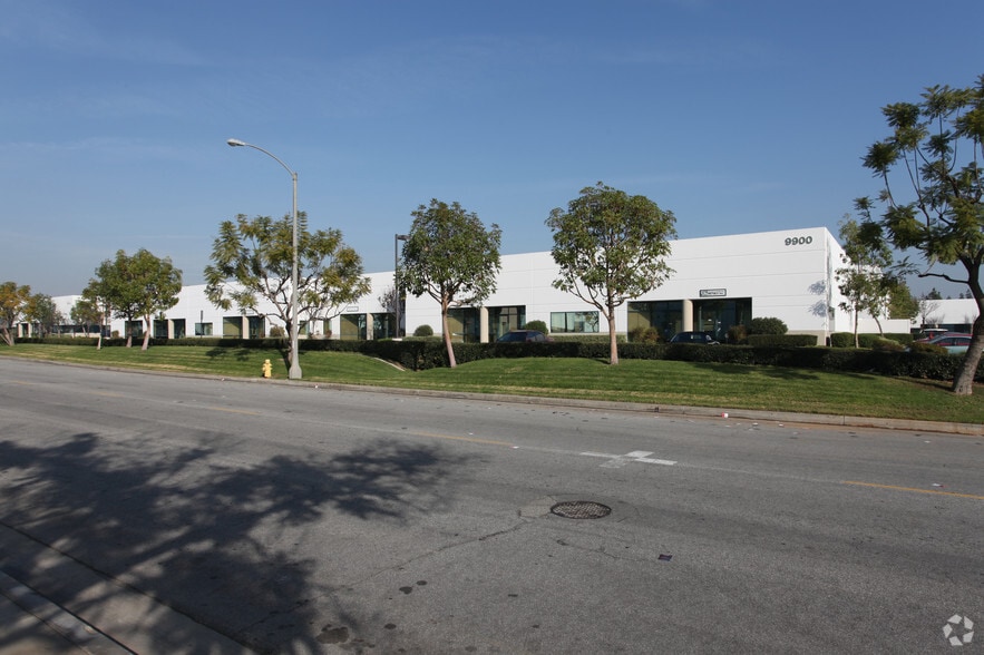 9900 Bell Ranch Dr, Santa Fe Springs, CA for lease - Building Photo - Image 2 of 18