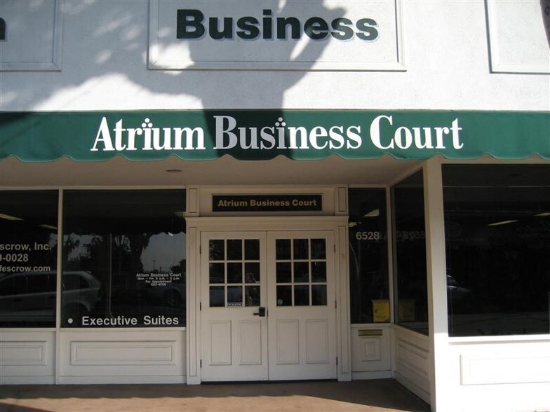 6528 Greenleaf Ave, Whittier, CA à louer - Photo du bâtiment - Image 2 de 10