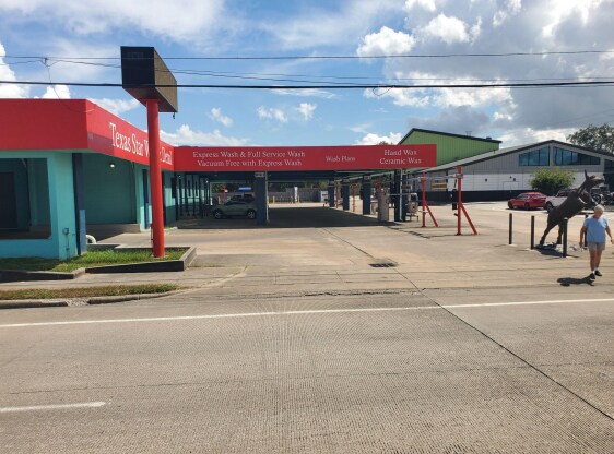 810 E Nasa Pky, Webster, TX for lease - Building Photo - Image 2 of 5