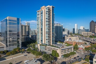 More details for 2200 Victory Ave, Dallas, TX - Retail for Lease