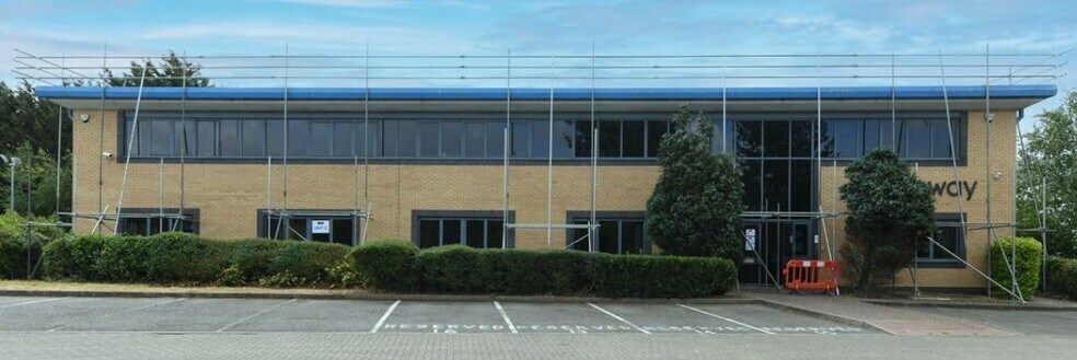 Redfern Park Way, Birmingham à louer - Photo du bâtiment - Image 3 de 3