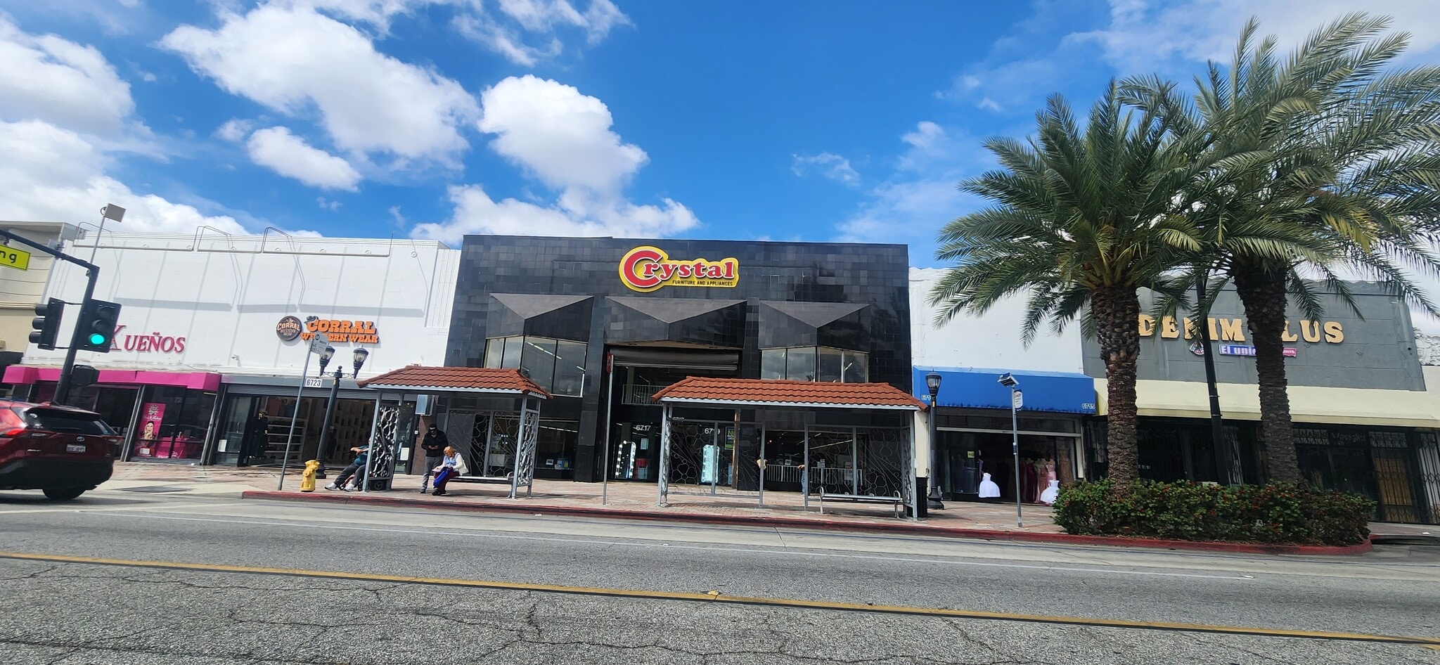 6717-6719 Pacific Blvd, Huntington Park, CA for lease Primary Photo- Image 1 of 26