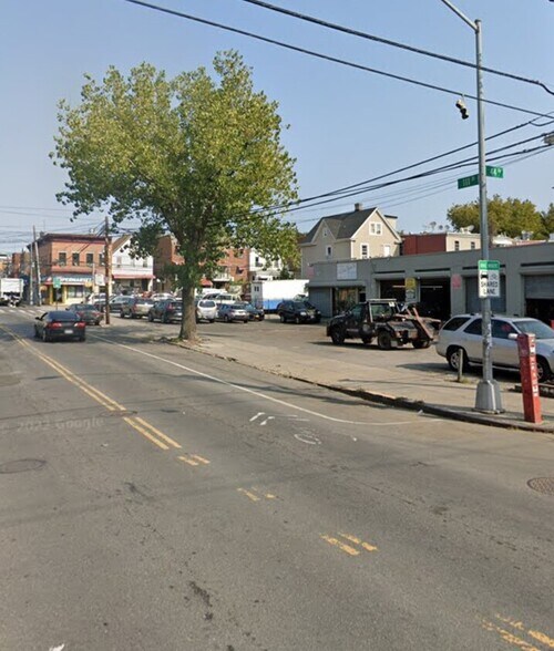 4327 111th, Corona, NY for lease - Building Photo - Image 2 of 8