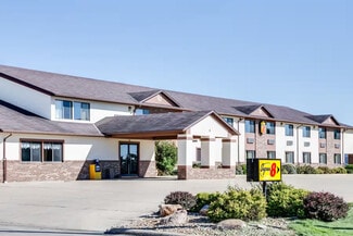 More details for 210 10th St SE, Oelwein, IA - Hospitality for Sale