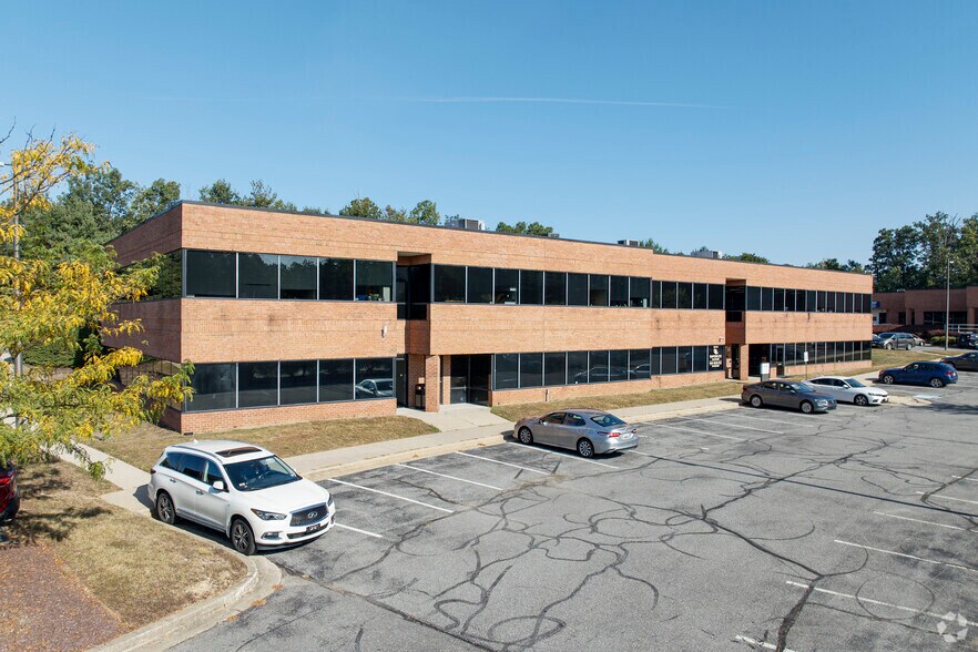 4000 Blackburn Ln, Burtonsville, MD à louer - Photo du bâtiment - Image 1 de 20