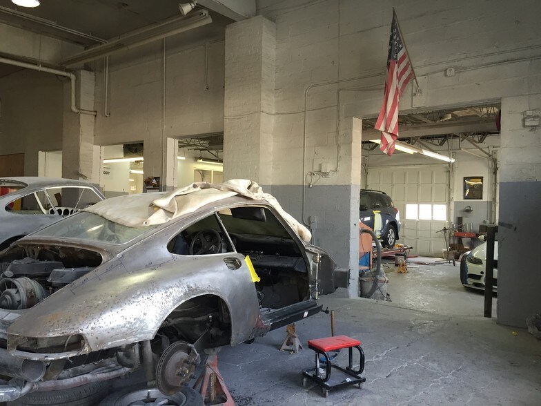 53 Clifton Blvd, Clifton, NJ à vendre - Photo du bâtiment - Image 3 de 25