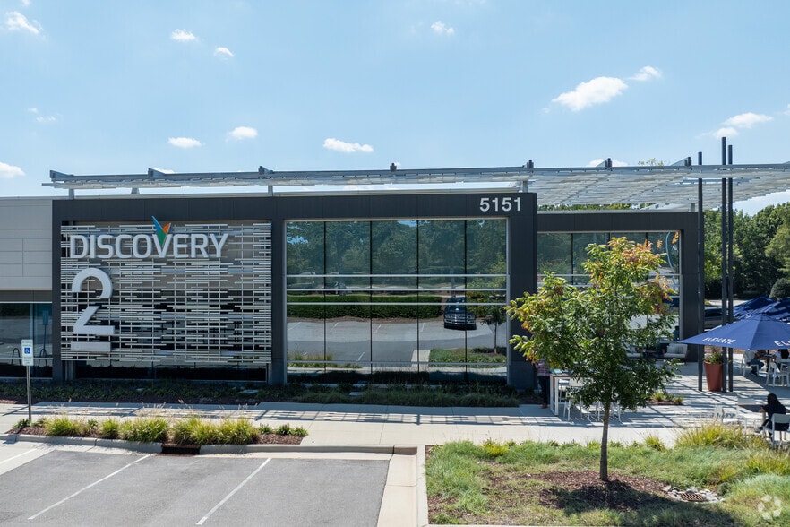 5151 McCrimmon Pky, Morrisville, NC for lease - Building Photo - Image 2 of 21