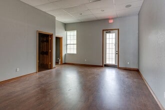 5411 Basswood Blvd, Fort Worth, TX à louer Photo intérieure- Image 1 de 3