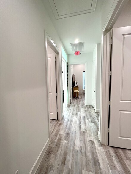 21777 Merchants Way, Katy, TX à vendre - Photo intérieure - Image 3 de 11