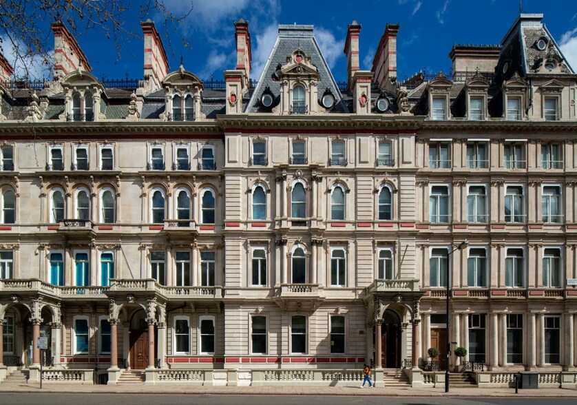 15-17 Grosvenor Gdns, Londres à louer - Photo du bâtiment - Image 1 de 3
