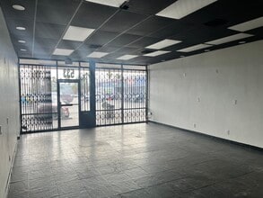 525-577 E Twain Ave, Las Vegas, NV for lease Interior Photo- Image 2 of 4