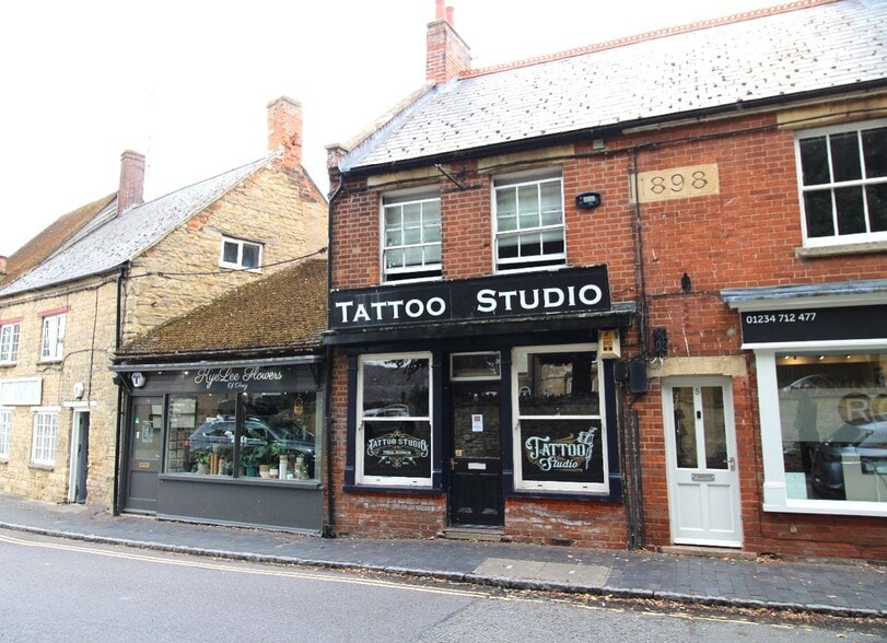 3 High St, Olney for lease - Building Photo - Image 2 of 4