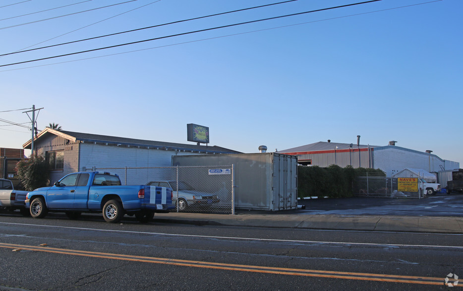 22001 Meekland Ave, Hayward, CA for sale - Building Photo - Image 2 of 3