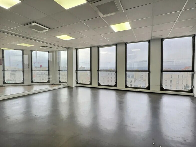 Bureau dans Neuilly-sur-Seine à louer - Photo intérieure - Image 2 de 11