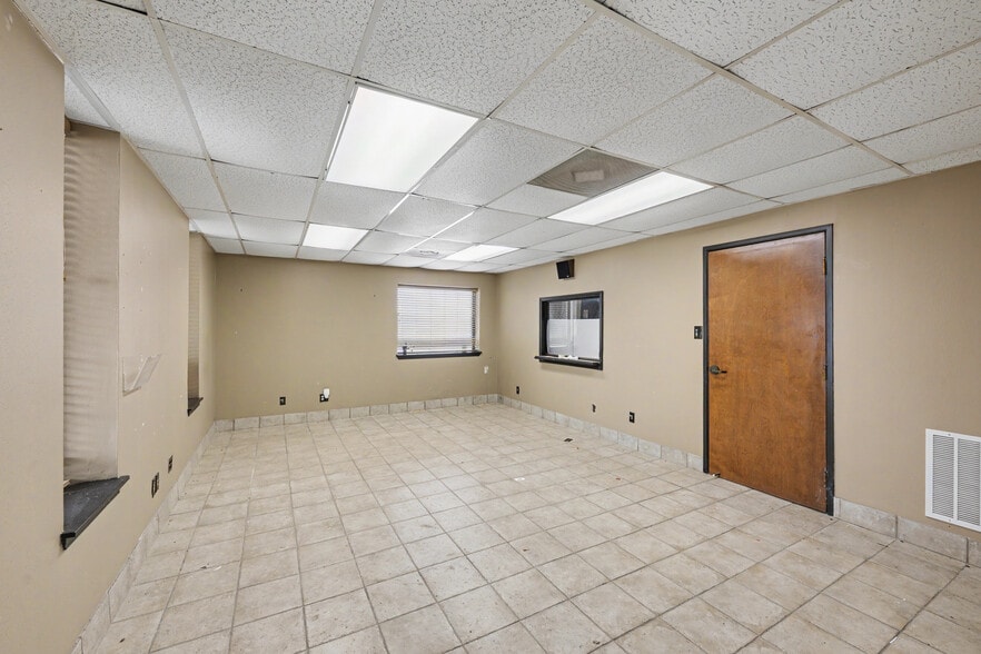 3807 Oates Rd, Houston, TX for lease - Interior Photo - Image 3 of 17