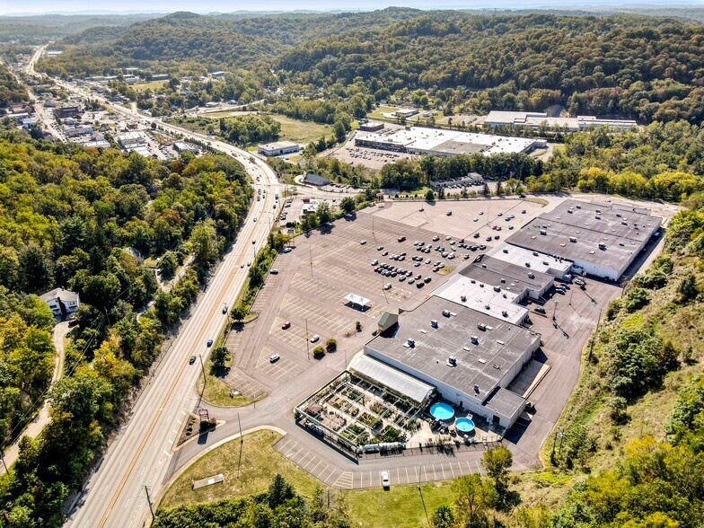5030-5070 William Penn Hwy, Monroeville, PA à louer - Photo du bâtiment - Image 2 de 6