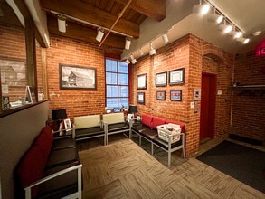 425 1st Ave, Pittsburgh, PA for lease Building Photo- Image 1 of 6