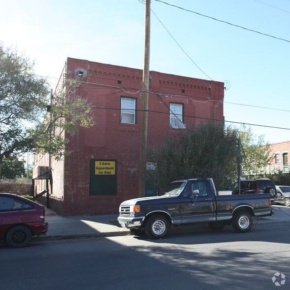 907 Chihuahua St, El Paso, TX for sale - Building Photo - Image 2 of 2