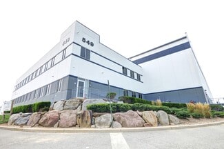 Plus de détails pour 549 Mill Rd, Edison, NJ - Industriel à louer
