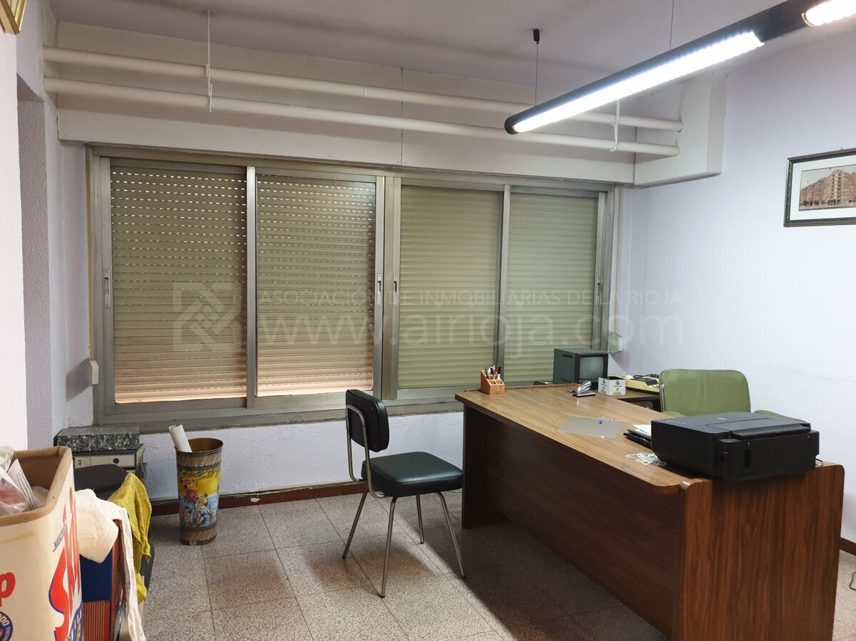 Logroño, LAR 26002 - Unit 1 - - Interior Photo - Image 2 of 7