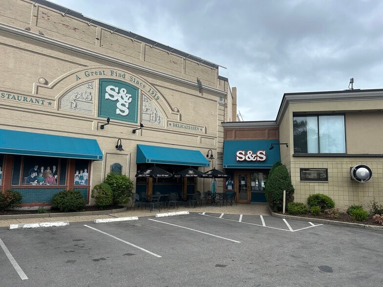 1334 Cambridge St, Cambridge, MA for lease - Building Photo - Image 1 of 5