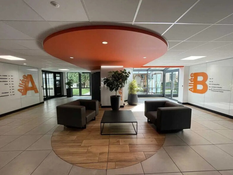 27 Rue De La Villette, Lyon for lease - Interior Photo - Image 3 of 3