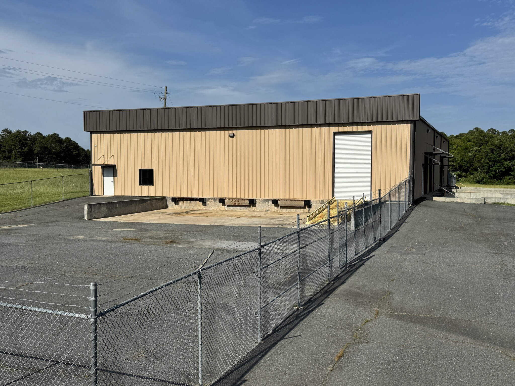628 Industrial Park Rd, Roberta, GA for sale Primary Photo- Image 1 of 28